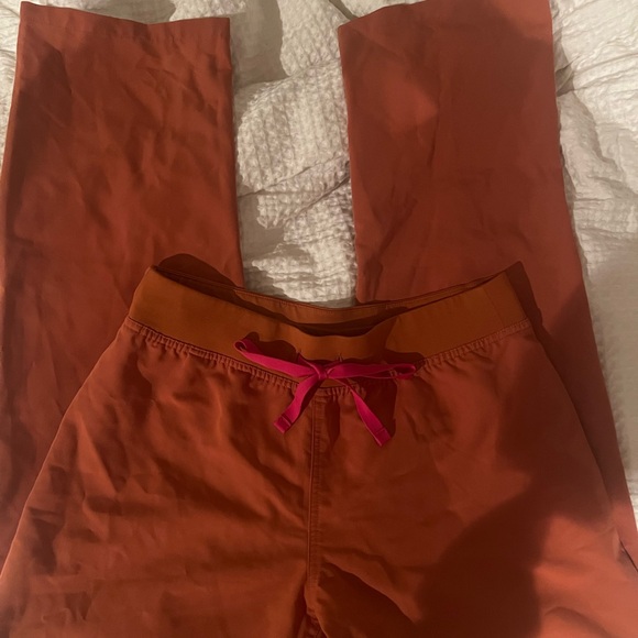 women's Terracotta Livingston™ - Scrub Pants - Picture 4 of 4